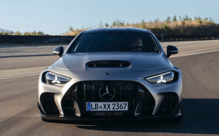 Mercedes-AMG CLE 646 muito “Spezial”